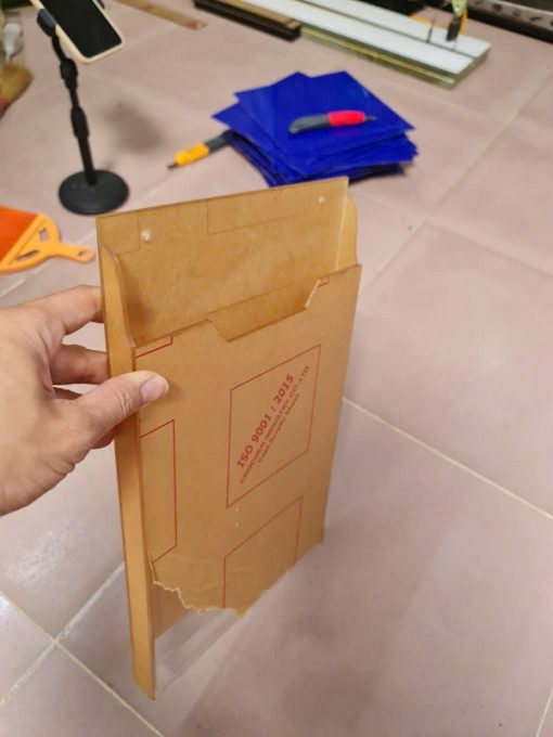 Kệ mica treo tường